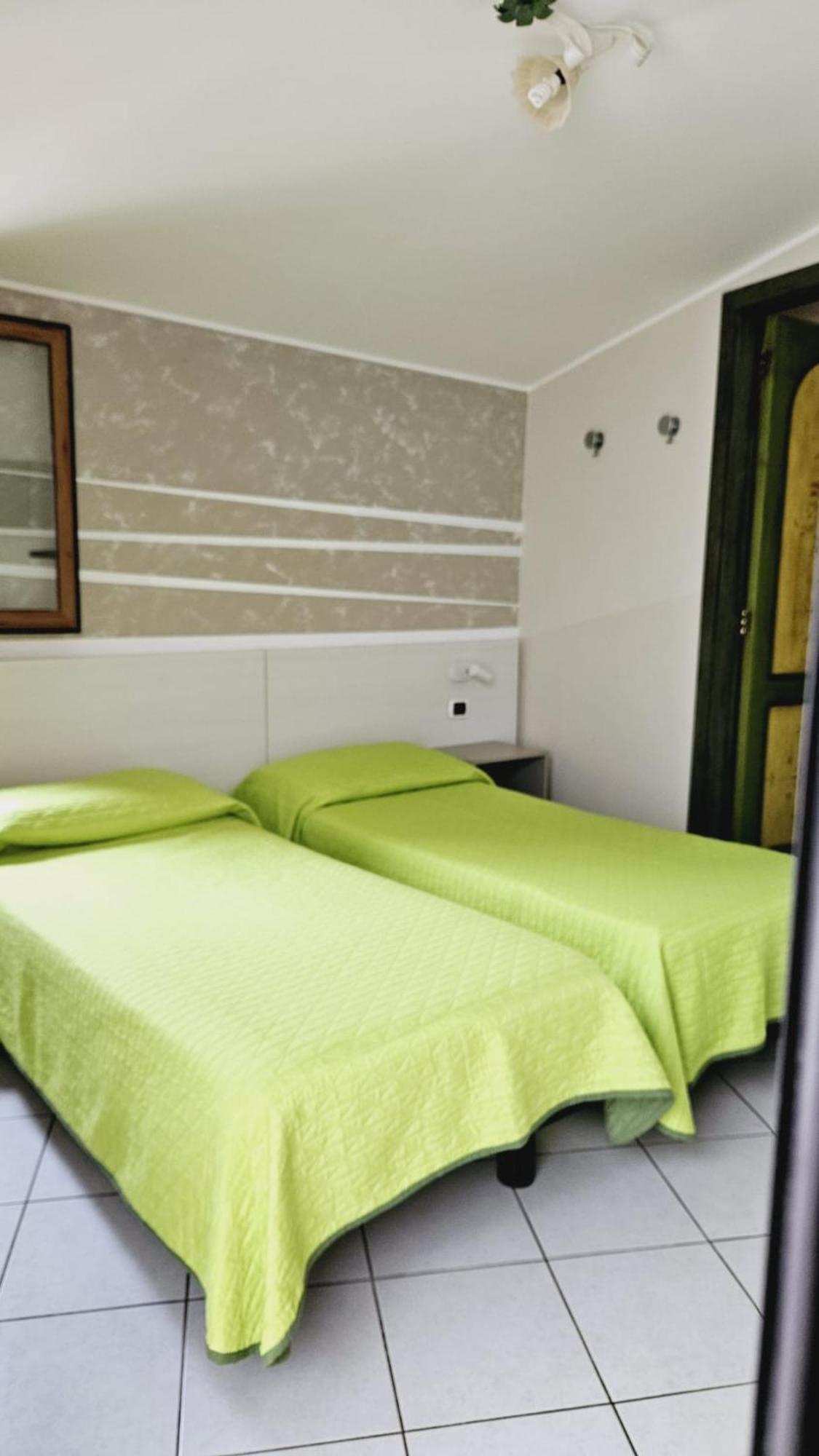 B&B Villa Maria Giardini Naxos Esterno foto